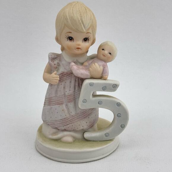 Vintage Lefton 5th Birthday Figurine Christopher Collection 1982 Hand Painted - Picture 1 of 4